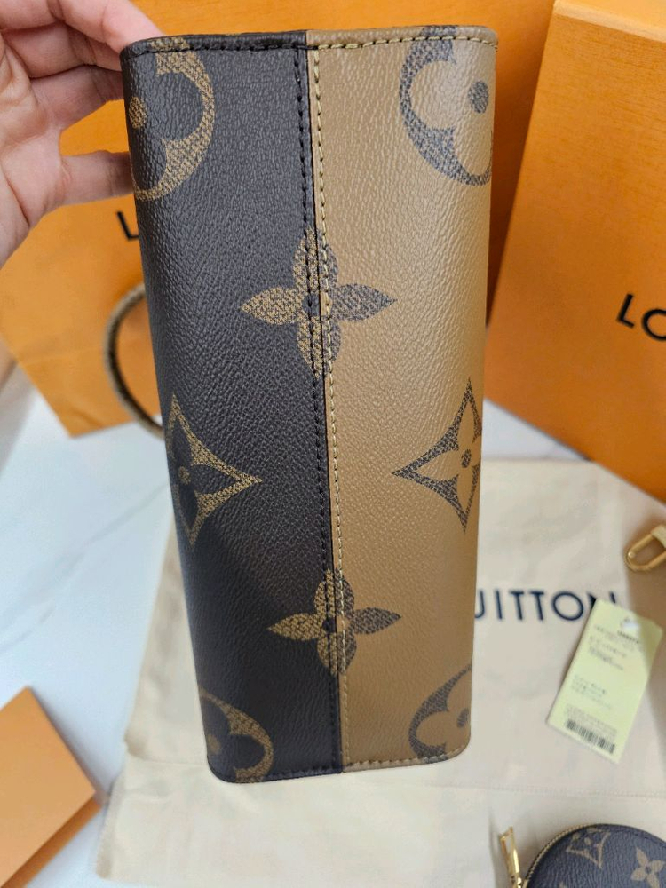 루이비통 온더고 코인퍼스 스트랩구성 새상품급--7