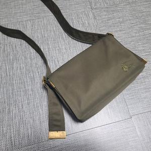 버버리 트렌치백 숄더백 크로스백 올리브 크로스바디백