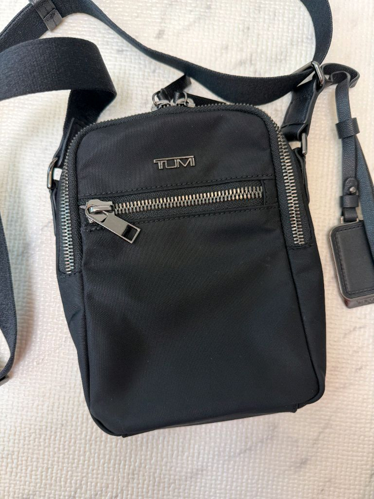 투미TUMI 보야져 페르시아 크로스백 이미지