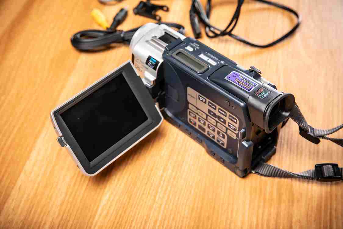 [풀세트/완벽정상작동] 소니 디지털 핸디캠, Y2K 뉴진스 감성 그대로 (새 테이프+배터리 2종)--2