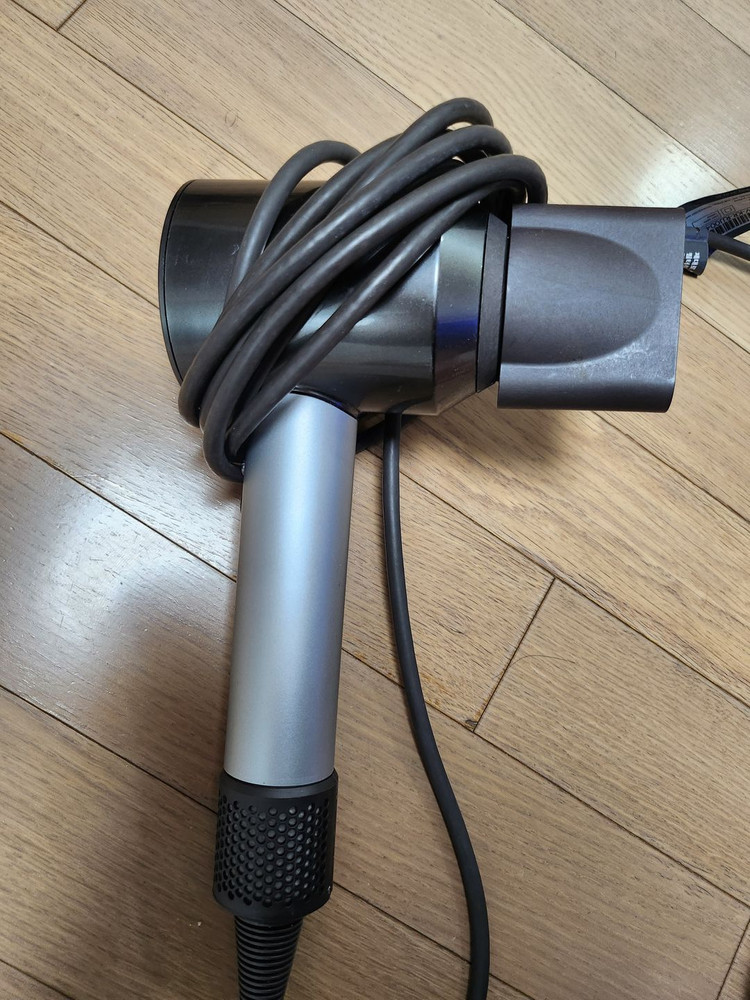 다이슨 드라이기 220v->110v로 교환 이미지