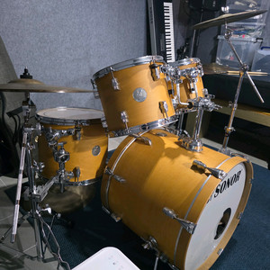 SONOR FORCE 2005 (소노 포스 2005 버찌) 드럼 풀 셋트 (하드웨어,심벌,의자,스틱,페달 전