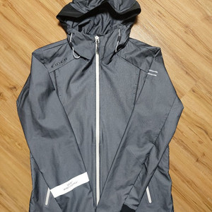 EiDER 아웃도어 후드 바람막이 자켓