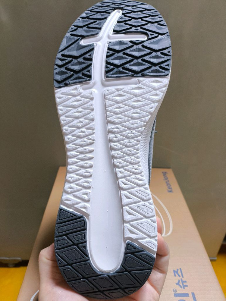 (새상품)270 런닝화 신고 벗기 편한 특허 운동화--7