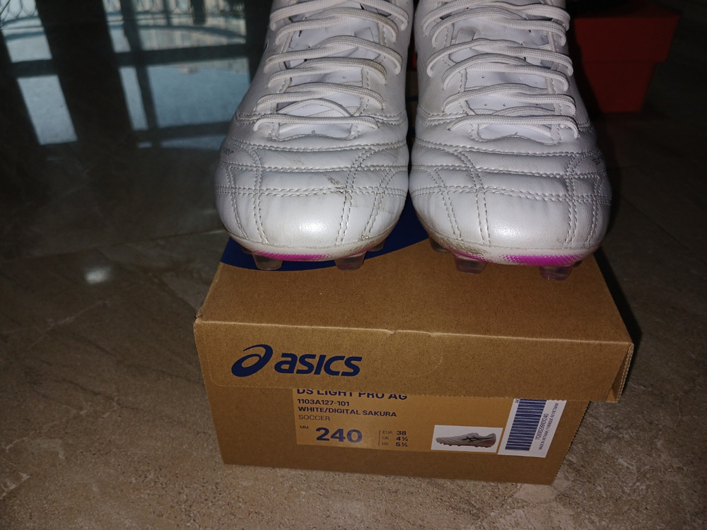 아식스 ds라이트 ag (실키랩 2026년 버전) 240 사이즈 축구화 이미지