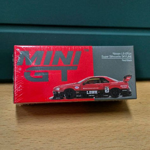 미니지티(843) 1:64 닛산 LBWK 스카이라인 미개봉 판매합니다
