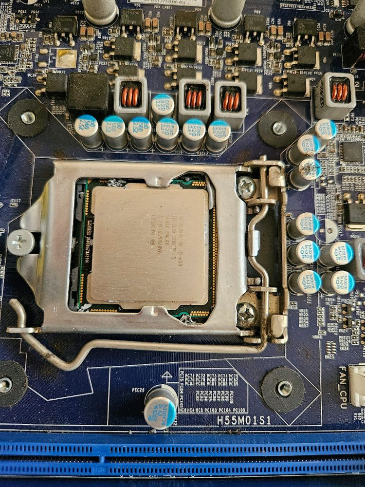 H55M01S1 메인보드 + CPU i5 650 이미지