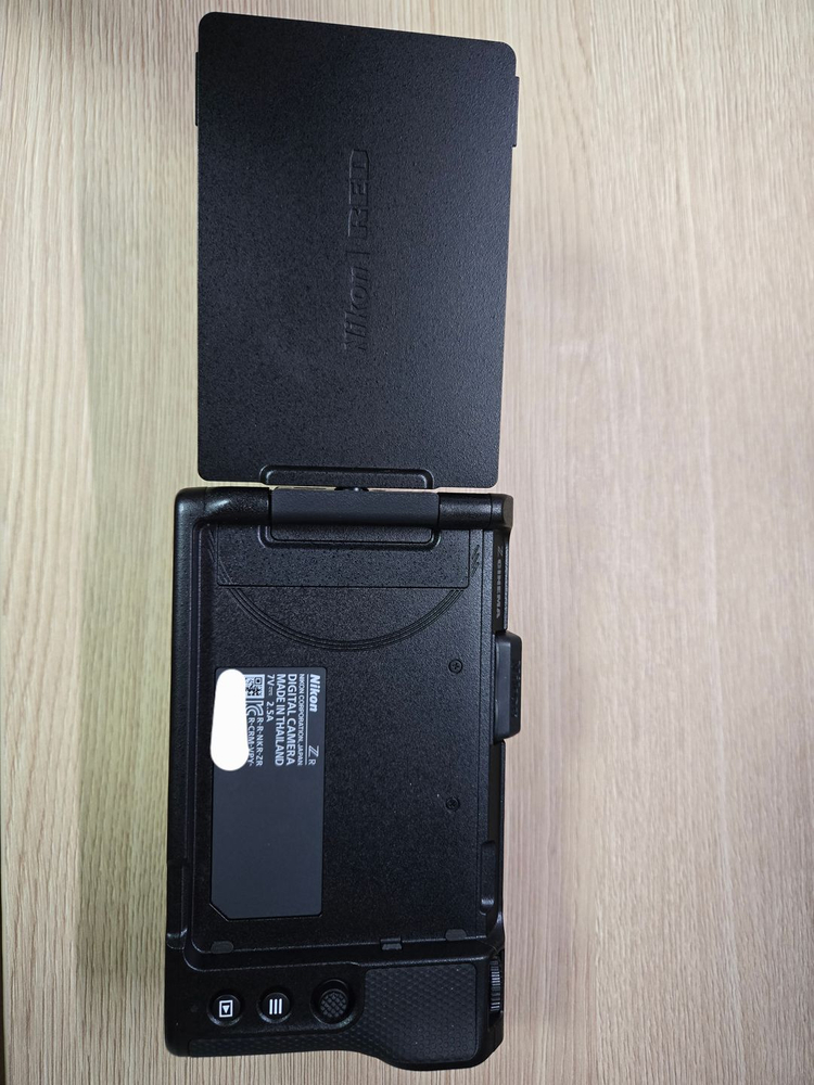 니콘 ZR, 케이지 배터리 및 ME-D10판매합니다 이미지