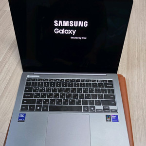 신품급 14인치 갤럭시 북5 프로 고사양 노트북 울트라5 16램 SSD 512GB