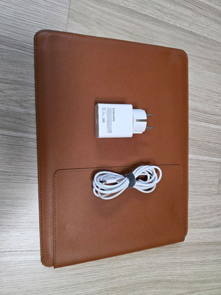 신품급 14인치 갤럭시 북5 프로 고사양 노트북 울트라5 16램 SSD 512GB--5