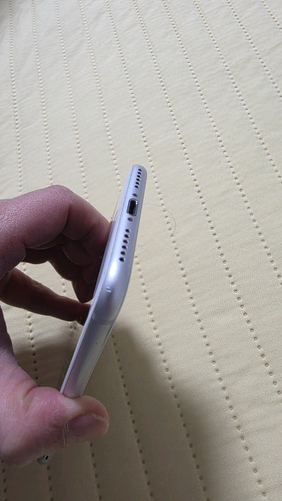 아이폰8 실버 64GB--1