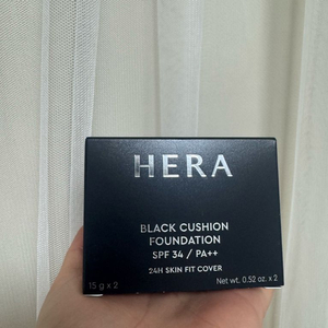 헤라 블랙쿠션 21호 바닐라 (미개봉)