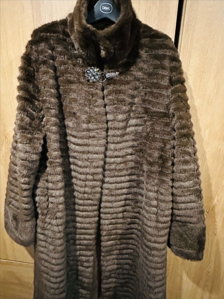 페이크퍼 밍크 롱코트--2