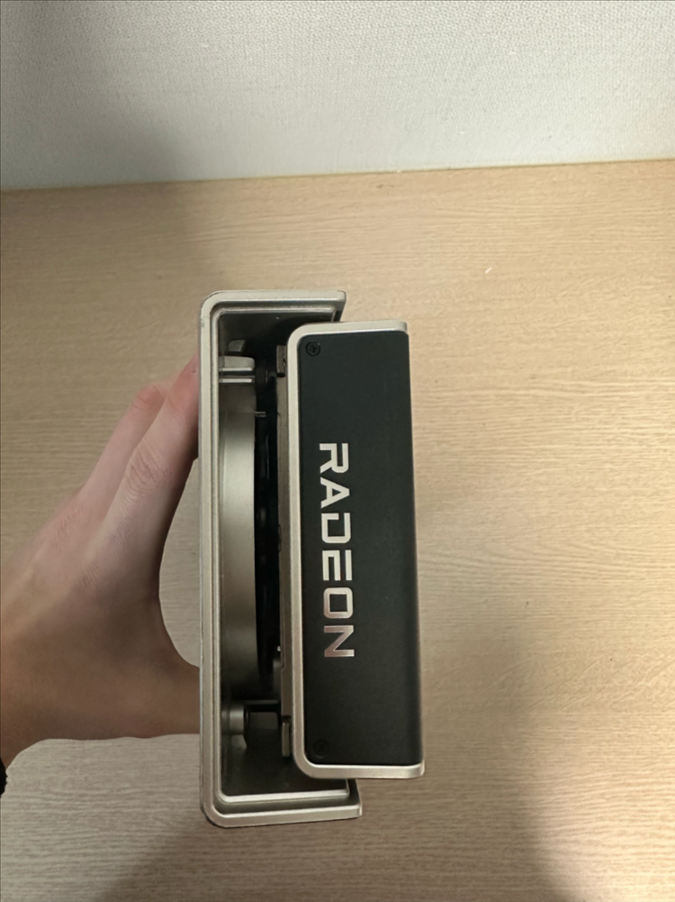 XFX 라데온 RX 6700 XT MERC 부품용--1