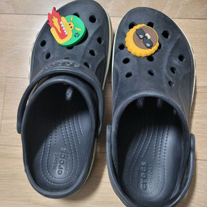 크록스 남아 여름 신발 J2 포니 샌들 210 일괄 이미지