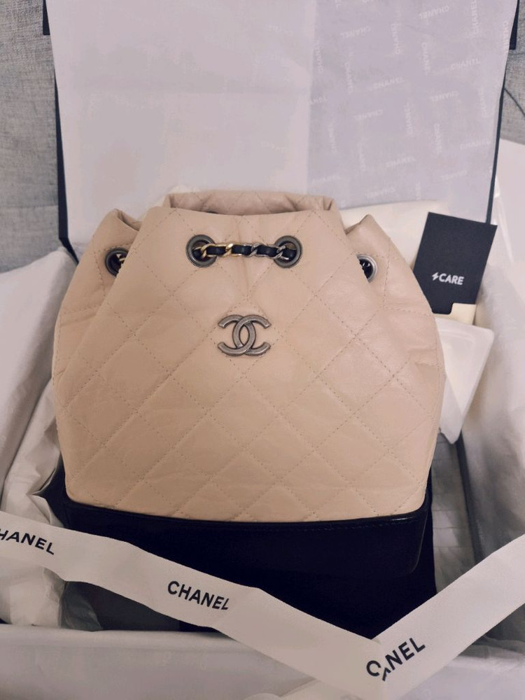 (정품)샤넬 가브리엘백팩 스몰 베이지 /내장칩(주말동안 가격내림) 이미지