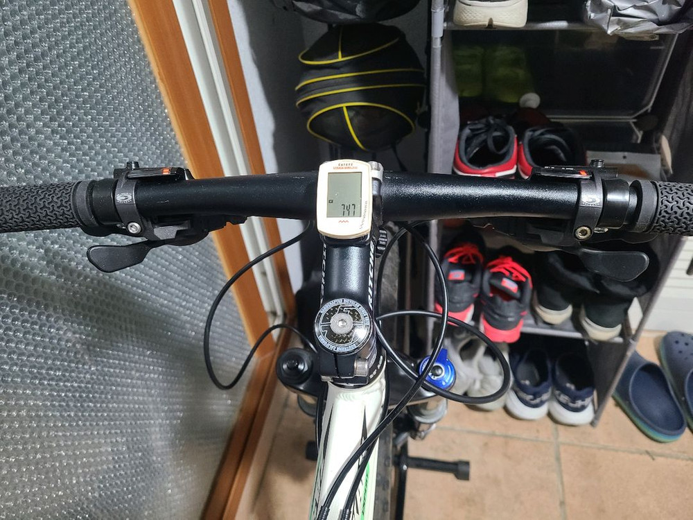 명품 GT 자스카 산악자전거 MTB--4