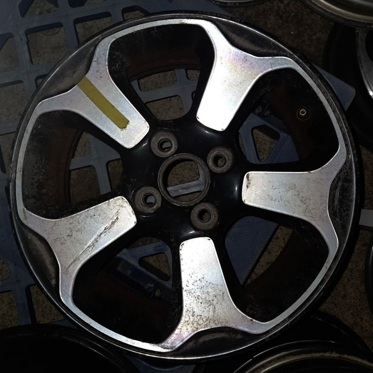 레이 15인치휠 중고 4개 이미지