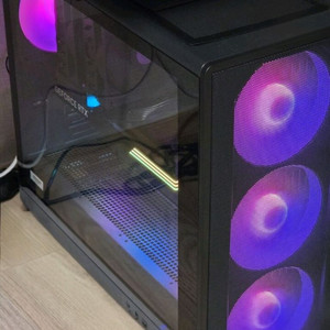 (새상품) 9800X3D RTX5070ti 게이밍 컴퓨터 본체