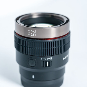 삼양 V-AF 75mm F1.9 단렌즈 - 소니E마운트 이미지