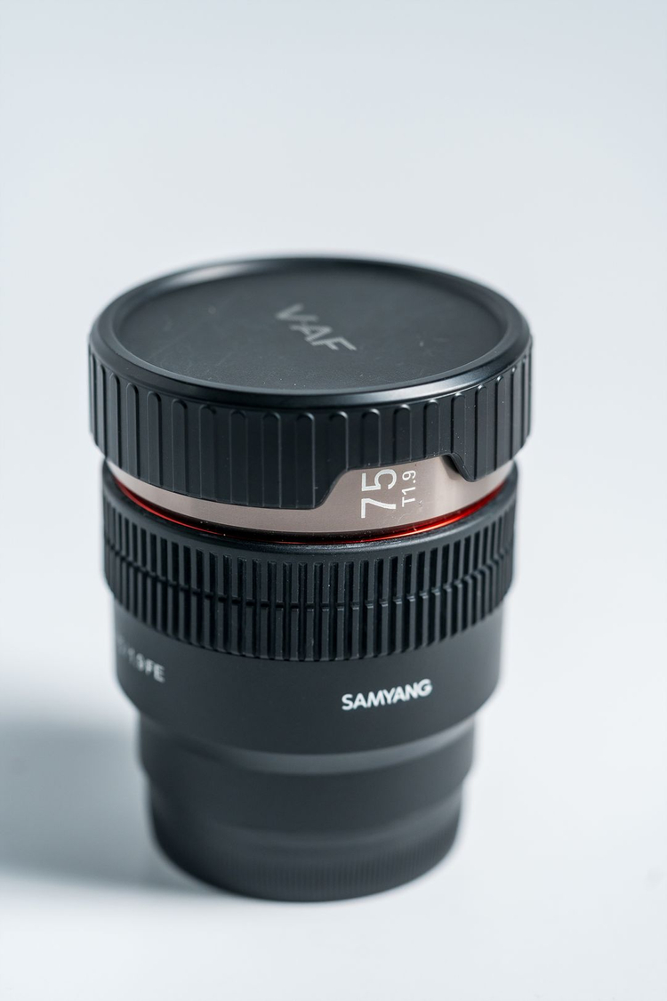 삼양 V-AF 75mm F1.9 단렌즈 - 소니E마운트 이미지