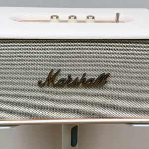 마샬 스탠모어3 화이트 스피커 + 스탠드 이미지