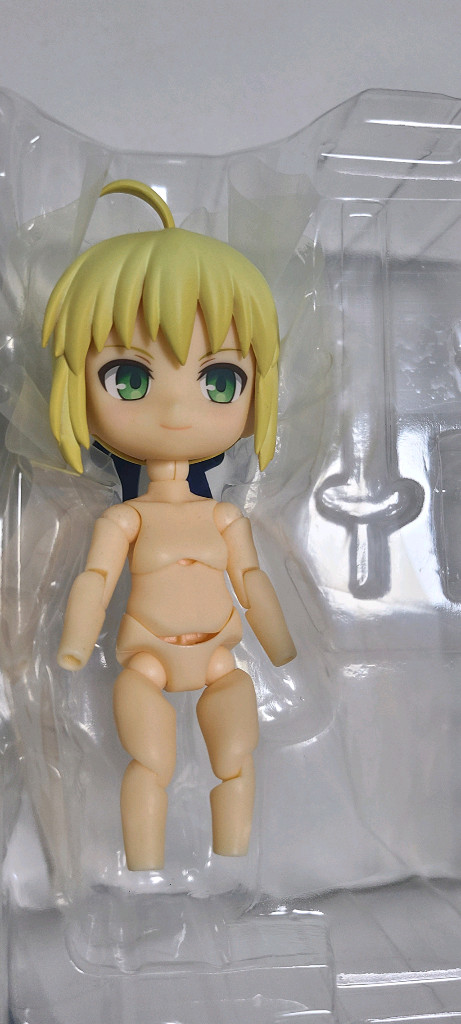 넨도로이드 돌 세이버 아르토리아 펜드래건 이미지