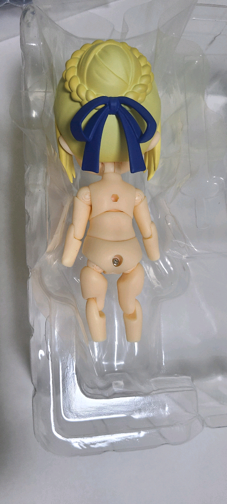 넨도로이드 돌 세이버 아르토리아 펜드래건 이미지