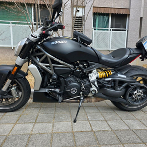 두가티X디이벨(16년)