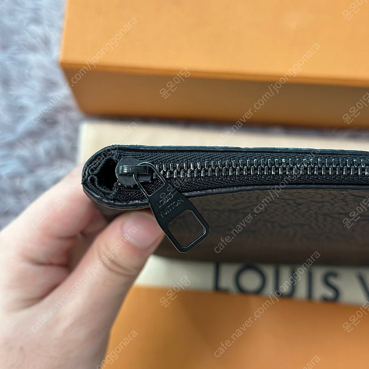 [풀구성] 루이비통 이클립스 토뤼옹 에튀 보야주 클러치 MM--7