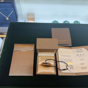 정품 새상품 불가리 비제로원 3밴드링 로즈골드 다이아