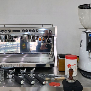 씨메03네오 커피머신 시그마60D플러스 전자동그라인더 포함 이미지