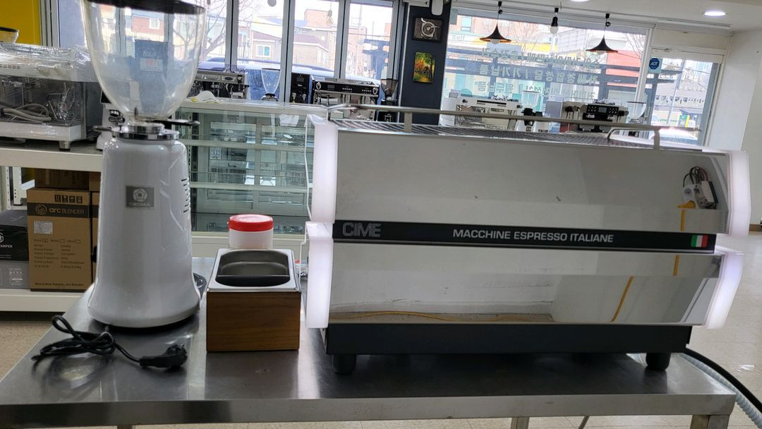 씨메03네오 커피머신 시그마60D플러스 전자동그라인더 포함 이미지