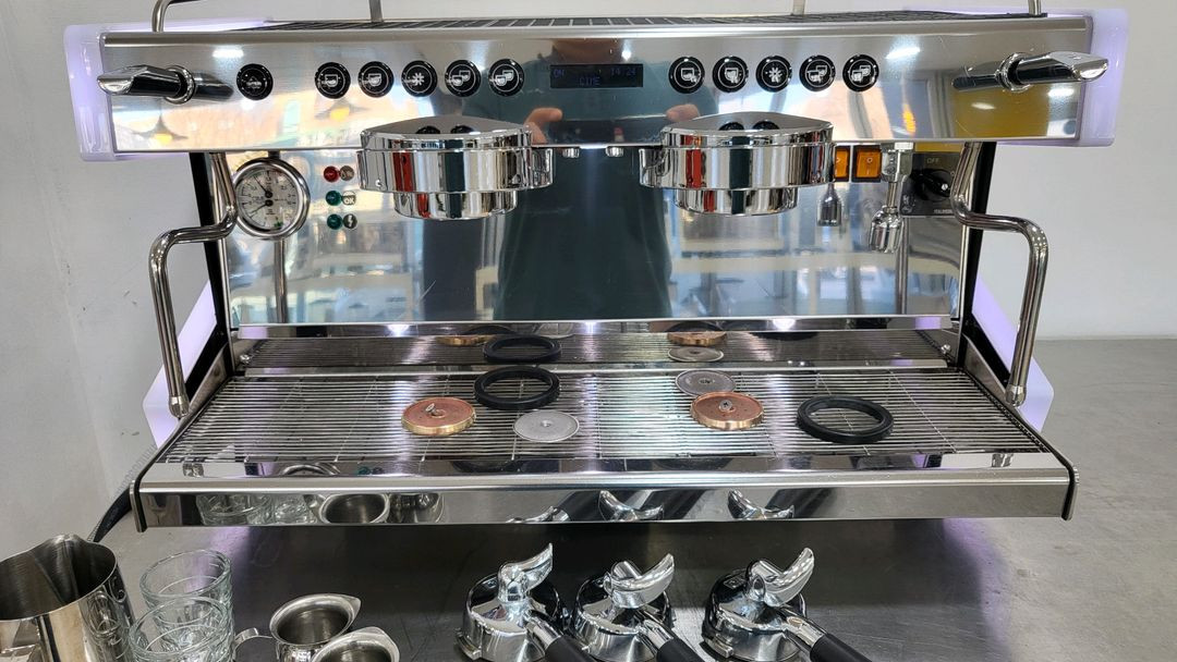 씨메03네오 커피머신 시그마60D플러스 전자동그라인더 포함 이미지