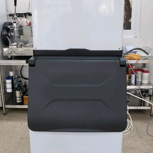 카이저 제빙기 IMK-S280 수냉식 버티칼타입얼음 일일 생산량은 235kg 2024년식으로 이미지