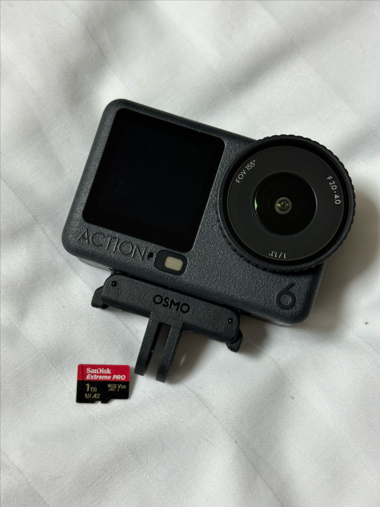 오즈모 액션6 스탠다드 + 샌디스크 익스트림 프로 1TB + 넥마운트--1