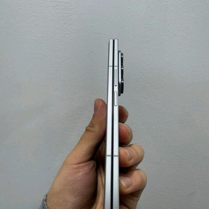 삼성 갤럭시 Z폴드7 512GB 실버색상