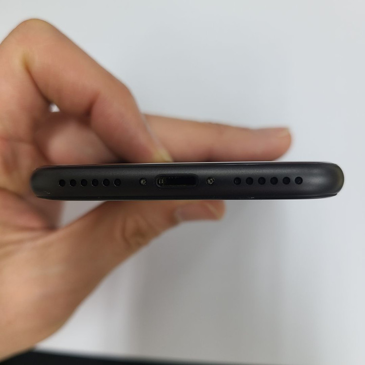 .아이폰 8 블랙 64G 특SS급 인스타 버전 13.5.1 배터리100% 353705 이미지