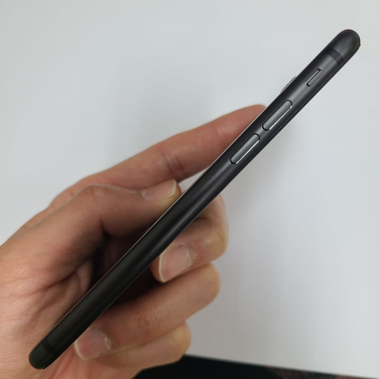 .아이폰 8 블랙 64G 특SS급 인스타 버전 13.5.1 배터리100% 353705 이미지