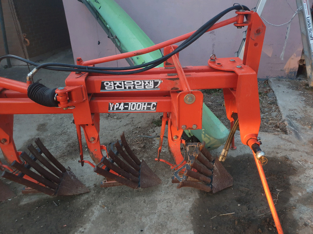 트랙터용 4련유압쟁기--1