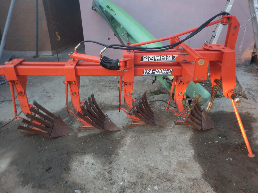 트랙터용 4련유압쟁기--3