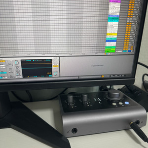 오디오 인터페이스 + 콘덴서 마이크 세트