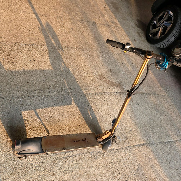 접이식 전동킥보드 이미지