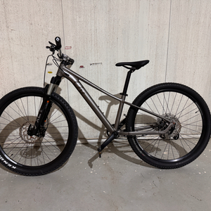 자이언트 리브 템트0 mtb 27.5휠 xs사이즈