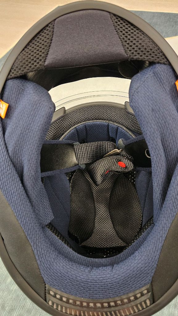 아라이 아스트로gx 모던그레이 s사이즈 판매.--6