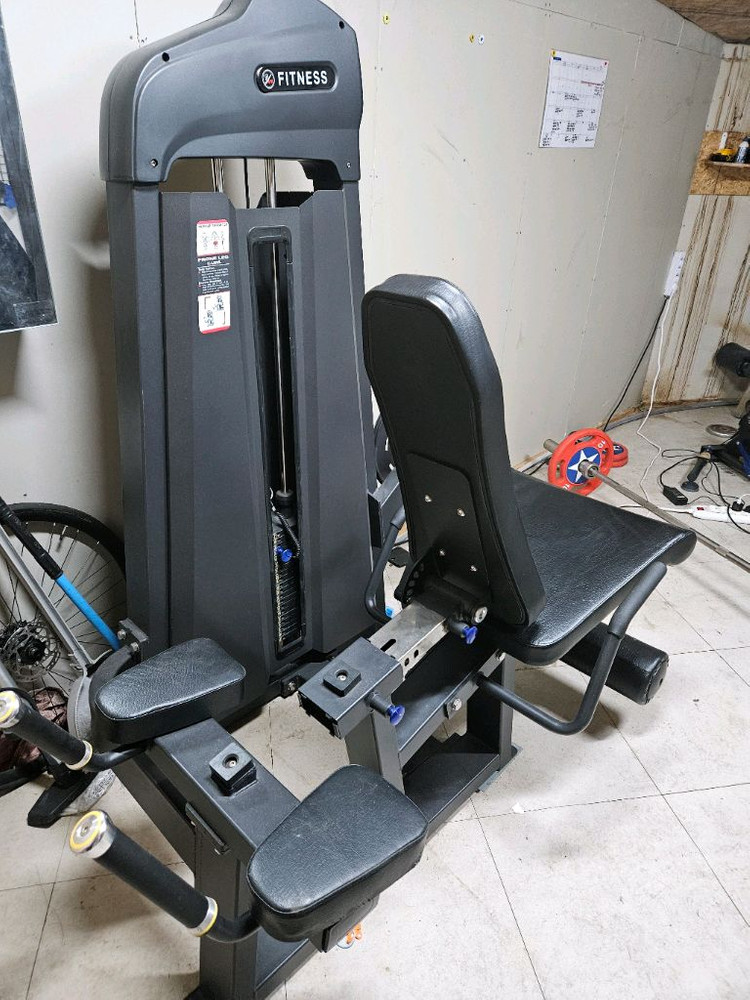 레그익스텐션 레그컬 기구 판매합니다 이미지