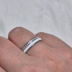 부쉐론 콰트로 더블 화이트 에디션 링 반지 팝니다