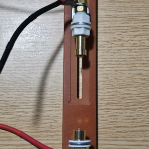 20A 배터리 방전 스탠드, 배터리 방전 홀더 18650 21700 이미지