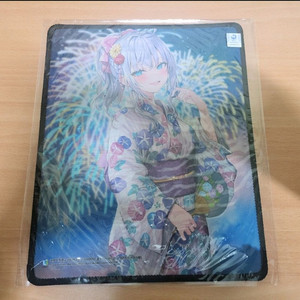 가끔씩 툭하고 러시아어로 부끄러워하는 옆자리의 아랴 양