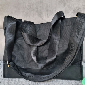 엘펀즈 기저귀가방 육아용품 이미지